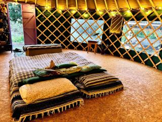A Magical Cosy Garden Yurt - 0