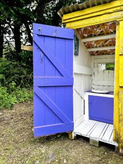 A Magical Cosy Garden Yurt - 6