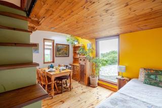 Serene Bantry Bay Cabin Retreat - 9