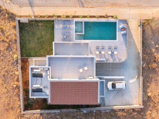 Villa Mino Mare, simple elegance up to 12 guests! - 0