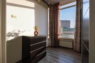 Northern Avenue, 1 bedroom Modern, New Euro Renovated apartment HH399 - 2