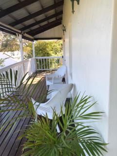 Hillside Homestead - Rustic Farm Style Stay! - 3