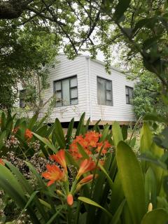 Hillside Homestead - Rustic Farm Style Stay! - 2