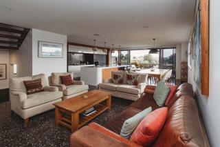 Desirable on Devon - award-winning luxury in CBD - 8