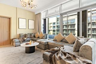 Vibrant Park View Apt with Pool, Gym, Saadiyat Island - 2