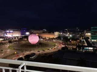 Shell Residence Pasay MOA 2br by G&K - 7