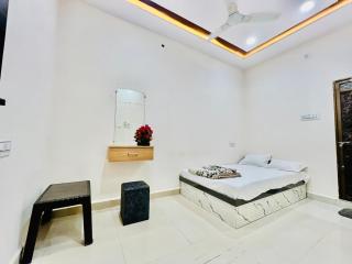 Hotel Mahakal Darshan - 2