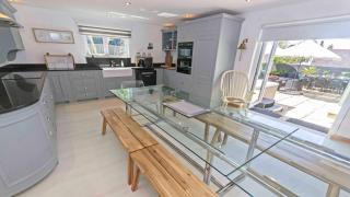 Shippenrill Croyde - Sleeps 14 - Hot Tub option - Stylish Home with fire pit, table tennis & dog friendly - 6