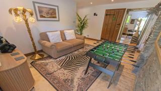 Shippenrill Croyde - Sleeps 14 - Hot Tub option - Stylish Home with fire pit, table tennis & dog friendly - 2