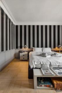 Spacious 2 bedroom apartment in Cadogan Square - 5