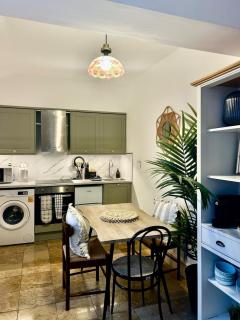 1Bd Apt City Centre Contractor Friendly - 5