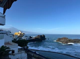 House with balcony and views of the Atlantic in El Pris - 0