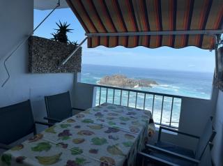 House with balcony and views of the Atlantic in El Pris - 6