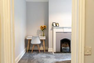 5 Bedroom Spacious Victorian across Royal Infirmary with FREE Parking - 7