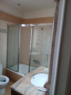 Stylish Luxury 3 Bd Penthouse in Drosia Center - 7