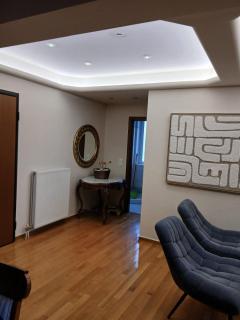 Stylish Luxury 3 Bd Penthouse in Drosia Center - 4