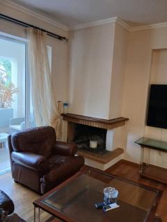 Stylish Luxury 3 Bd Penthouse in Drosia Center - 2