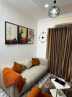 Crystal Luxe Apartment - 1