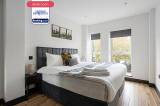 Short Stays at High Road By Azzurri Properties Short Lets & Serviced Accommodation North Finchley With WiFi - 9