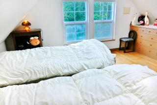 Guest House Ito3F 屋根裏部屋丘の上白亜の洋館風別荘静かな小さなお宿1名から3名 - 9