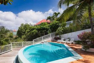 Harborview Getaway with Covered Dining Terrace - 0