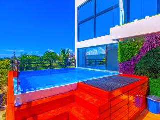 2 Units I 500m Award Winning Beach I King Bed Kitchen I AC Pool Patio Gym 4433 - 0