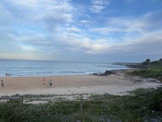 Family comfort across the road from North Beach - 1