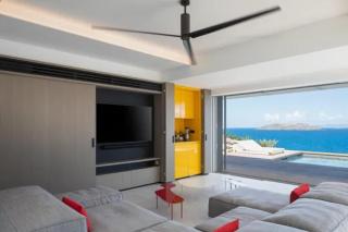 Refined Oceanview Escape For Six Guests - 4