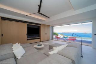 Refined Oceanview Escape For Six Guests - 5