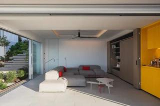 Refined Oceanview Escape For Six Guests - 1