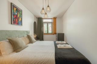 Modern Terrace 2BD Apartment by Vacationy - 6