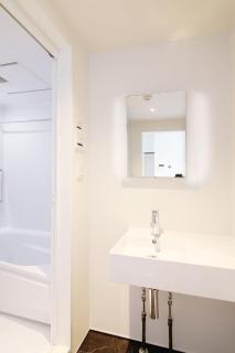 b hotel Komachi 1 BR Apt Free Breakfast Included - 3