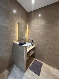 Appartement spacieux, proche corniche - 3