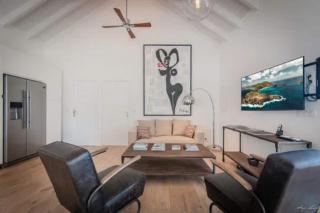 Charming Pointe Milou Villa With Pool - 9