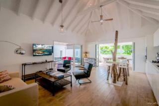 Charming Pointe Milou Villa With Pool - 6