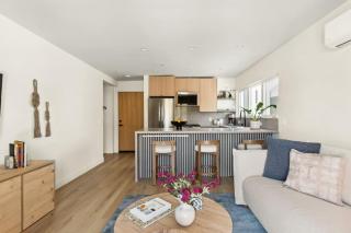 Tide House - Unit C - Modern Seaside 1BD w Parking - 8