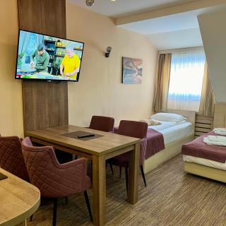 Select Lux Angella-Konaci - 1