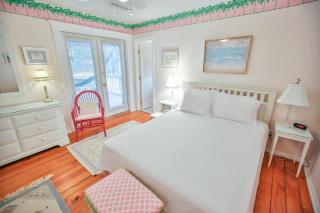 AV9-34: 9 34th Avenue - 9