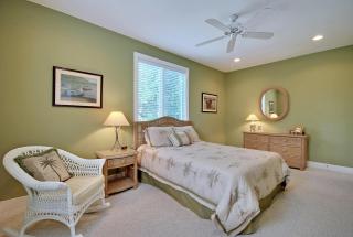 FS01: 1 Frank Sottile Lane - 2