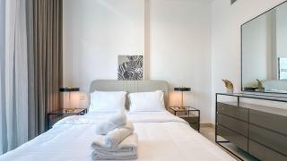 Modern & Cozy 1BR in Business Bay with Pool View - 10AB05 - 2