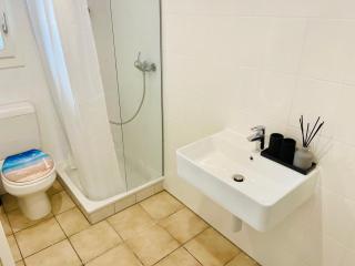 -TheUrbanist- Cozy Free Parking Fast WiFi - 7