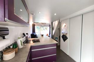 Bright apartment with terrace near the beach - 6