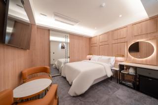 Suwon Hotel Insta - 1