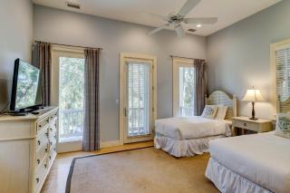 SUM12: 12 Summer Islands - 6