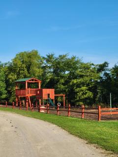 Cozy Cabin Rentals for a Family Getaway in Southeastern Iowa - 2