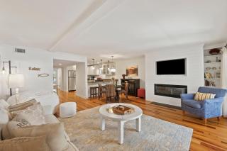 SG7A: 7A Seagrove Villa - 2