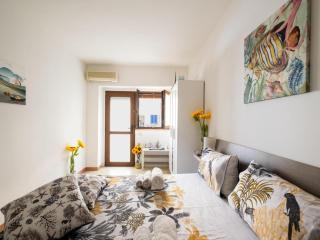 Sea Gaze Home – Vista Mare San Foca - 8