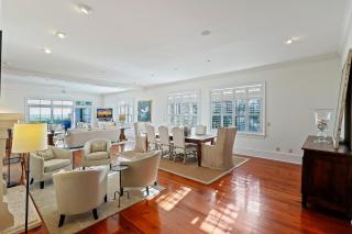 EA1A: 1A Eugenia Avenue - 1