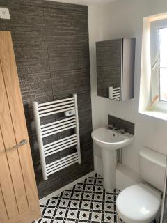 Modern flat in Cardiff Bay - 2