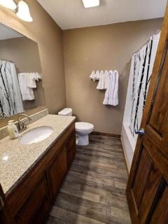 Cozy Cabin Rentals for a Family Getaway in Southeastern Iowa - 2